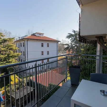 Hostel Stravagante & Verona