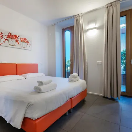 Stravagante & Hostel
