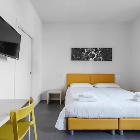 Stravagante & Hostel *