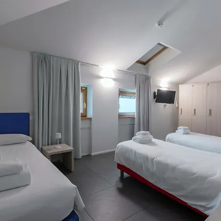 Stravagante & Hostel *