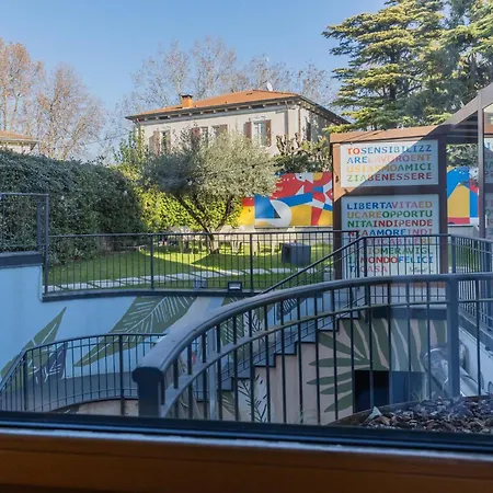 Hostel Stravagante & Verona