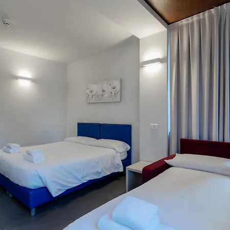 Hostel Stravagante & Verona